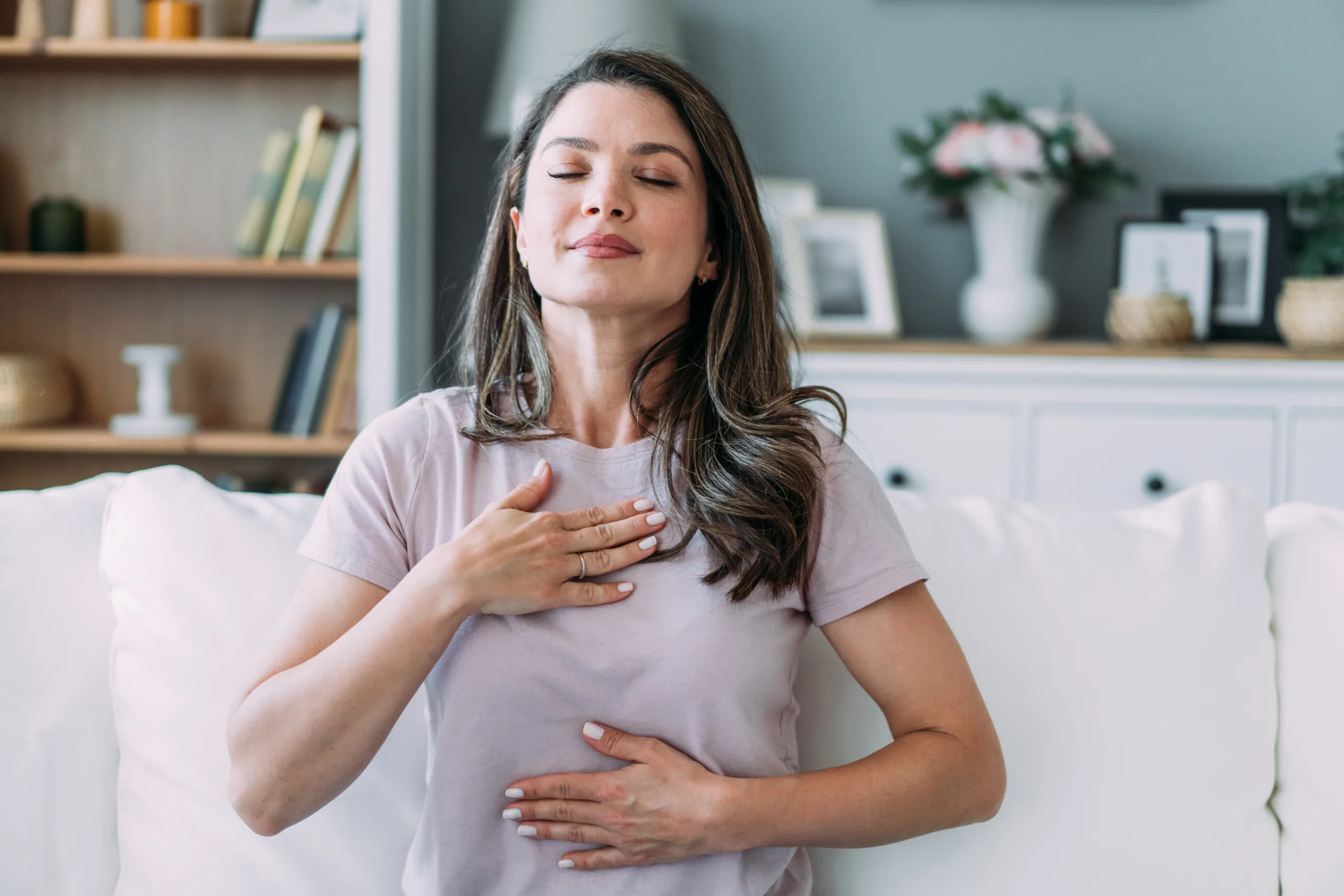 a woman practicing how to stop ruminating or intrusive thoughts